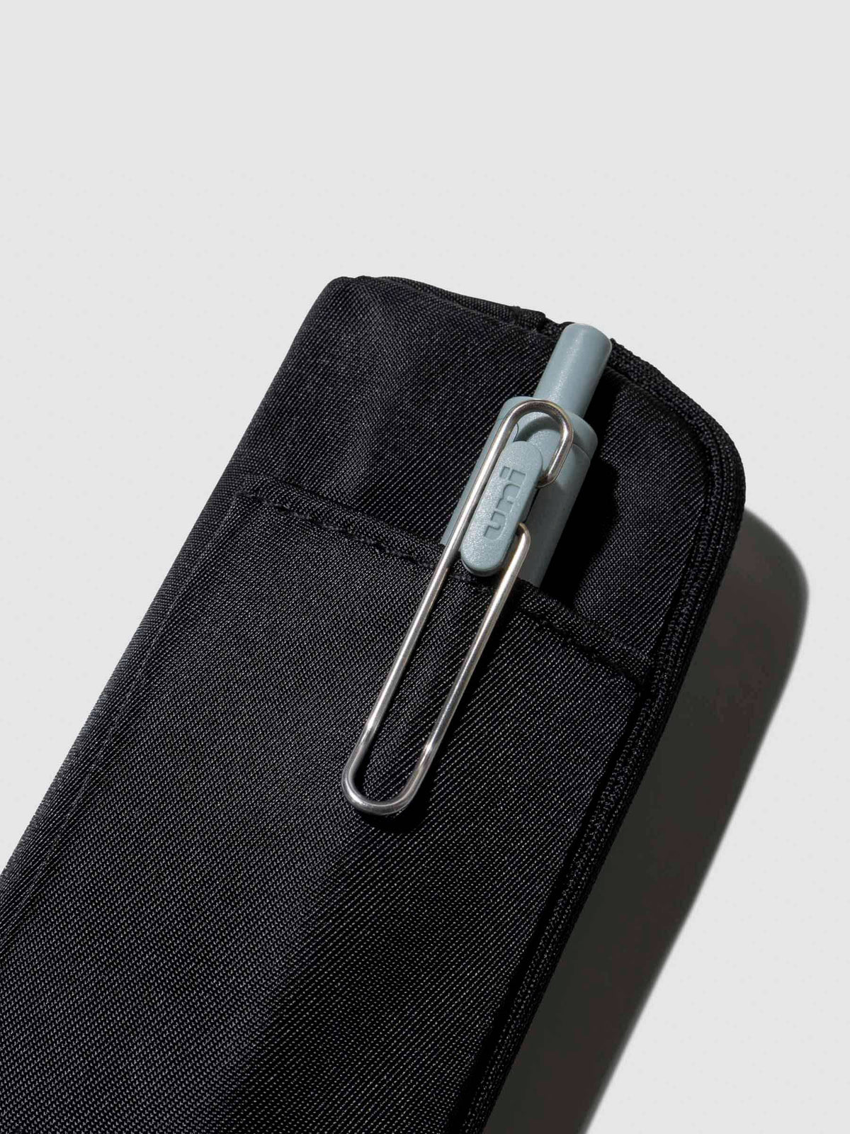 Adjustable Notebook Pouch van Cloth & Paper